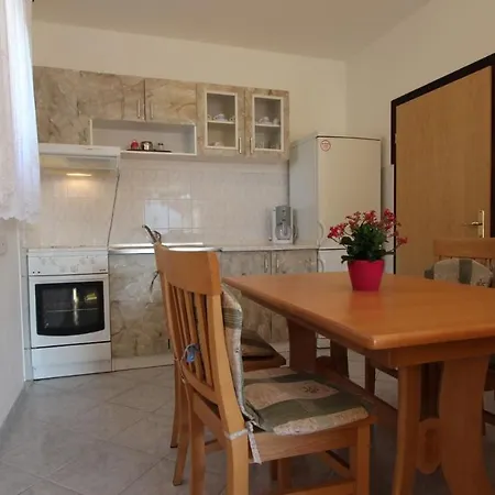 Vrbovcan Vendégház Malinska